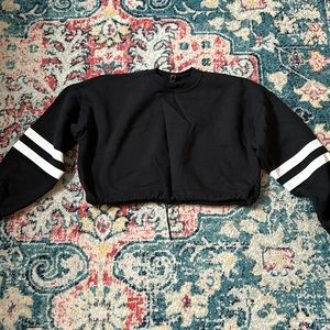 Black Cropped Sweatshirt